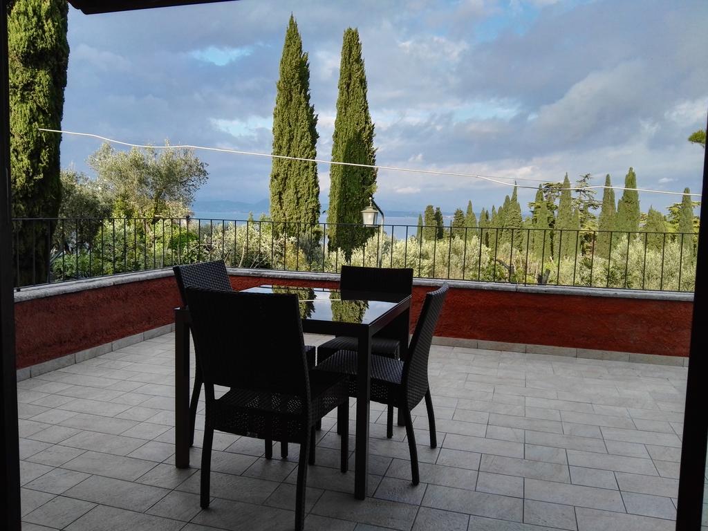 Villa Paradiso Apartment Sirmione Extérieur photo